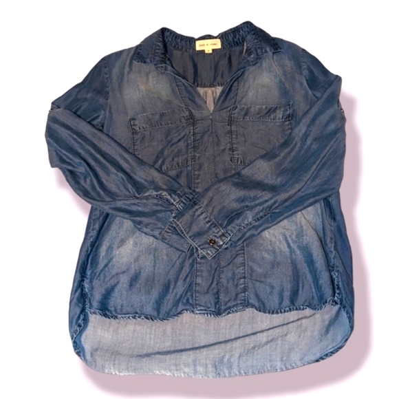 Anthropologie Tops - CLOTH & STONE Anthropologie Women's Blue Chambray Button Down Top Small